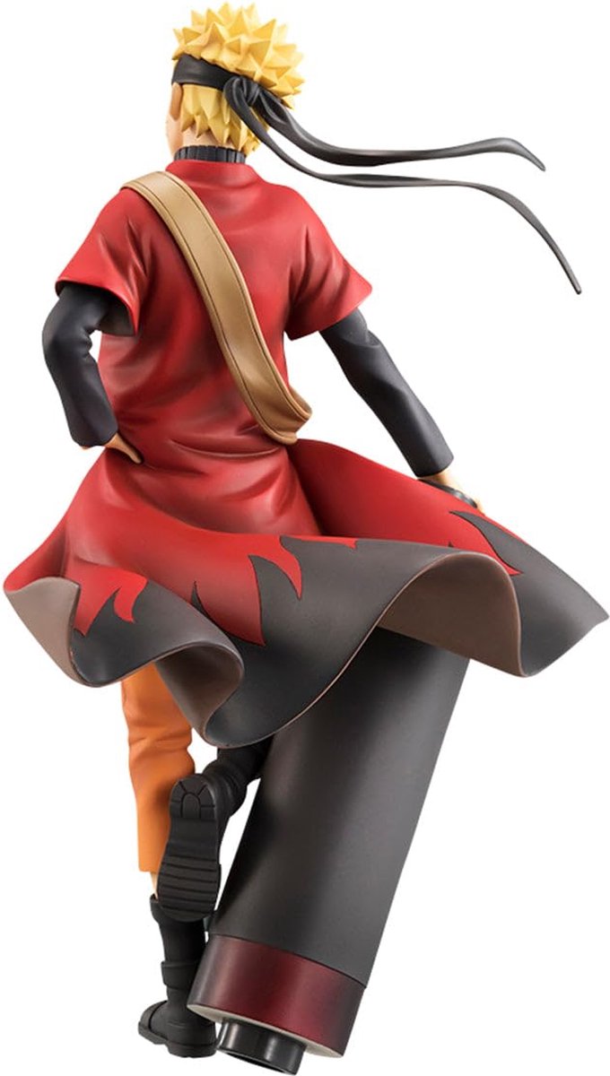 Naruto Shippuden G.E.M. Series zijdelingse aanzicht